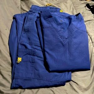 Women's navy blue scrub set wonder wink 4 way stretch size 2xl